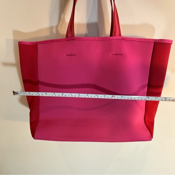 SUMMERSALT Beach Tote Neoprene Type Fabric Canvass Handle Strap Roomy Bright - Picture 2 of 9